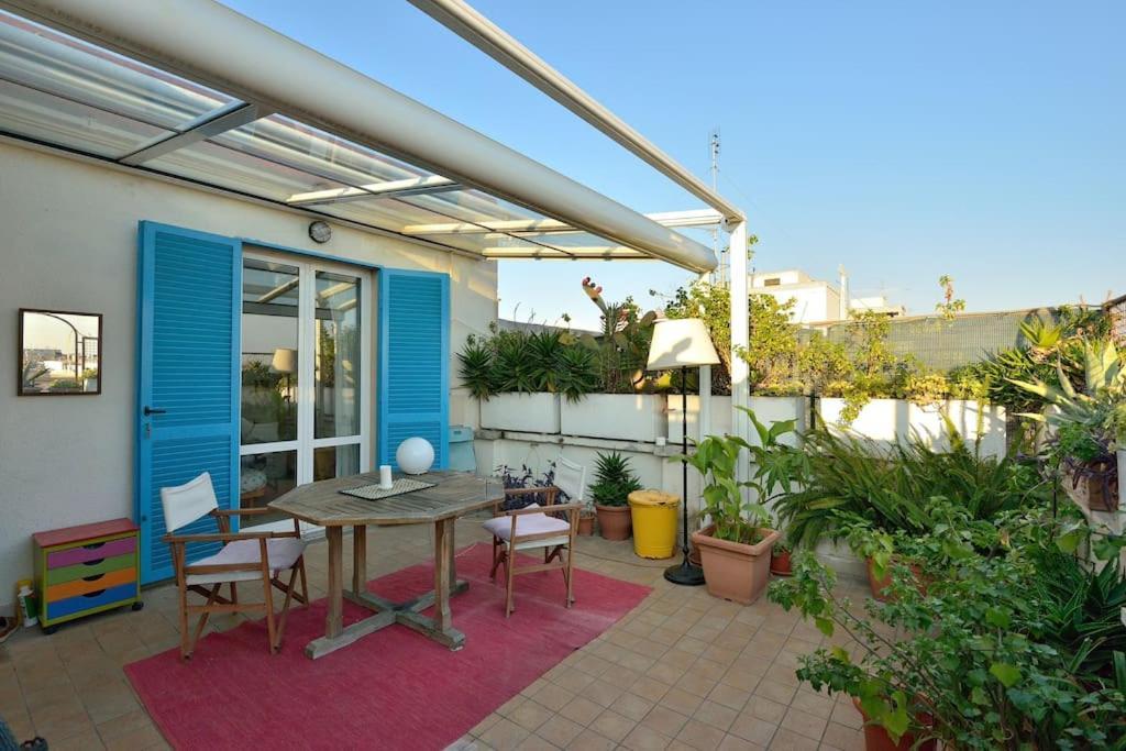 Super Sunny Penthouse With Terrace Daire Roma Dış mekan fotoğraf