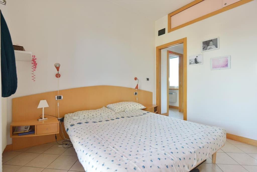 Super Sunny Penthouse With Terrace Daire Roma Dış mekan fotoğraf