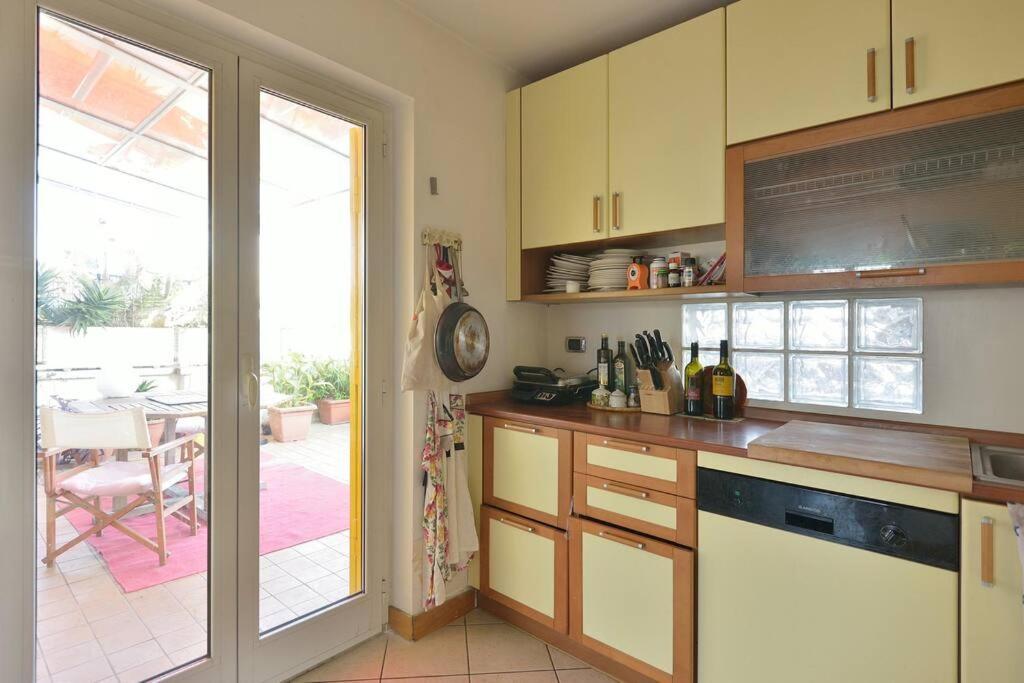 Super Sunny Penthouse With Terrace Daire Roma Dış mekan fotoğraf